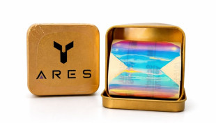 O Protetor de Cabe�a Padel ARES holo